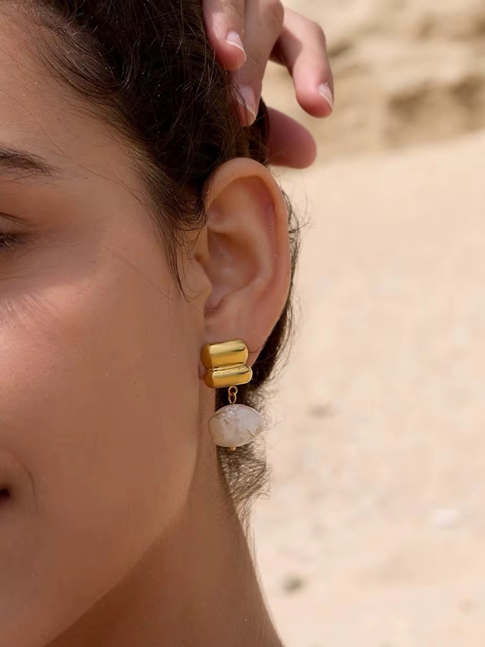 18K Gold Plated Irregular White Resin Earrings
